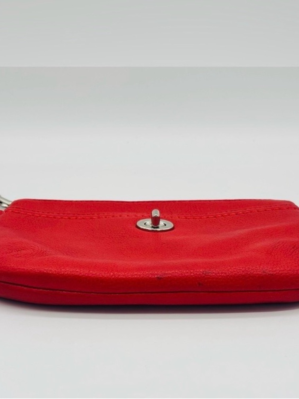 Coach Park Y2K Red Pebbled Leather Wristlet Mini Bag Turn-Lock F49472 EUC - Picture 5 of 11